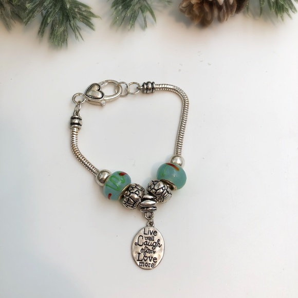 Very Cute Silver Tone Bracelet. 7.5" to 8.0" in Length. - Picture 5 of 5